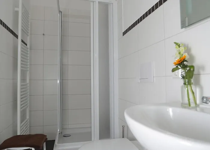 Bewos Gaestehaus Locanda 3*